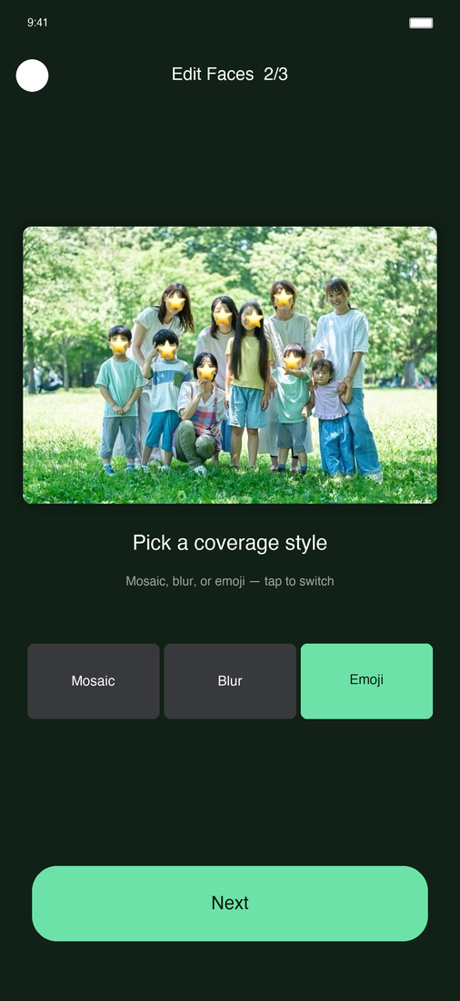 Switching a covered face between mosaic, blur, and emoji styles